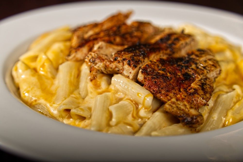 Four-cheese macaroni and blackened chicken