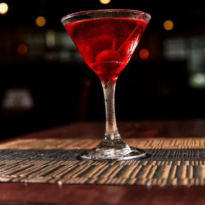 POMEGRANATE PEACH MARTINI